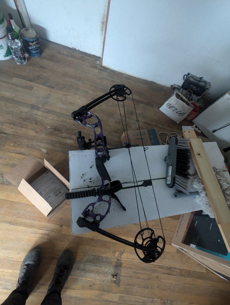 Main image 6