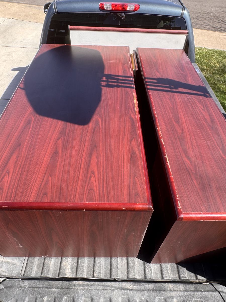 Ceo/Manager Style Desk Set