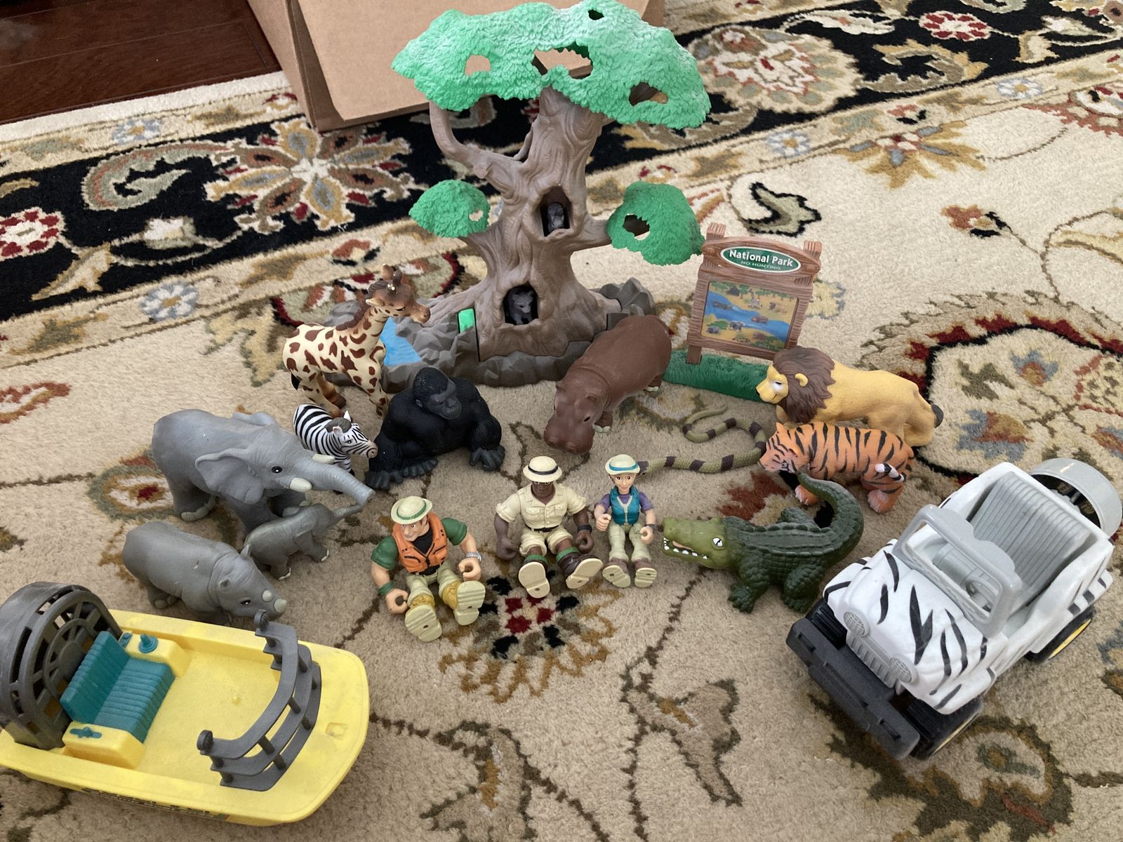 Vintage Keenway Safari play set