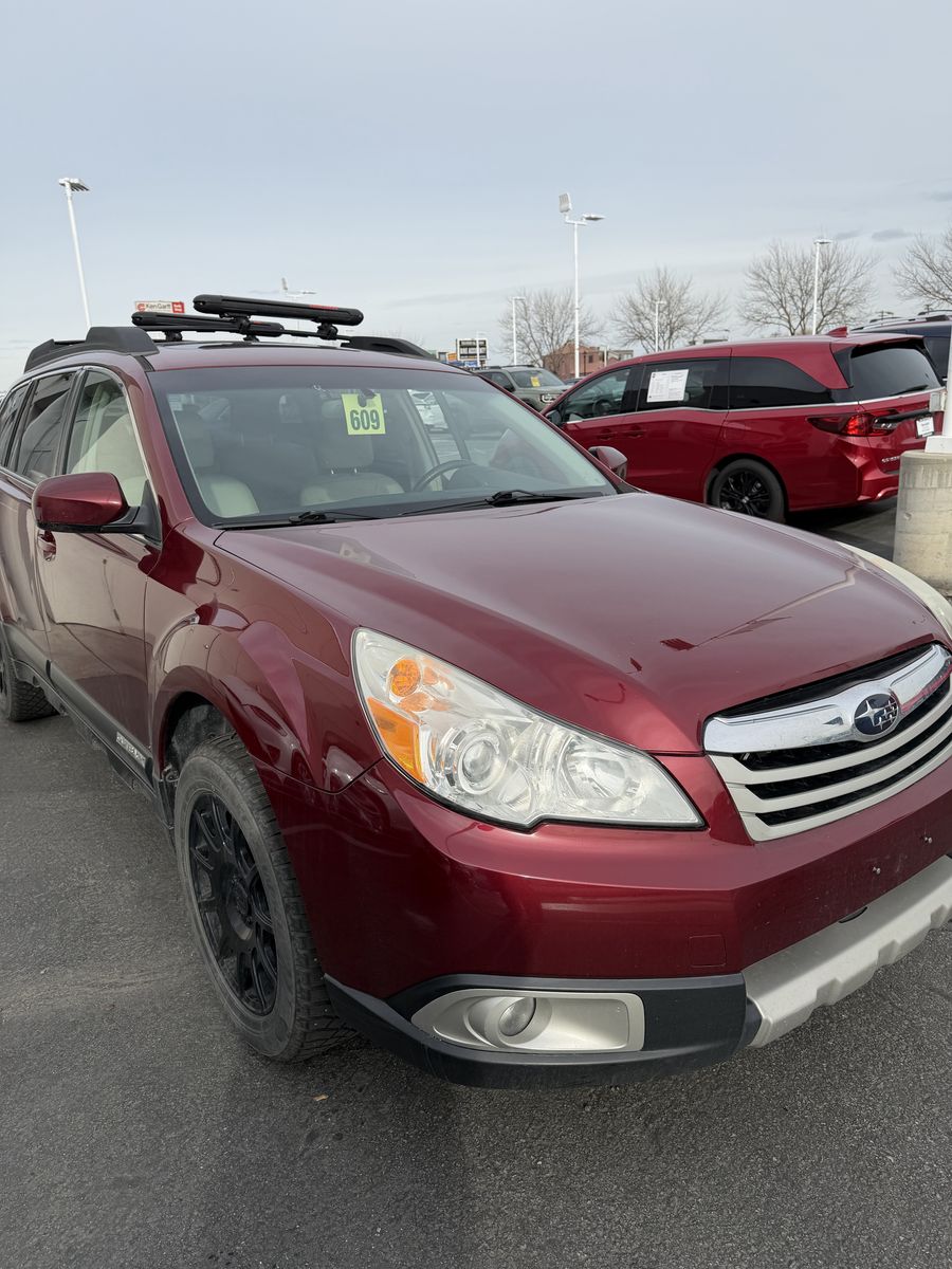 2011 SUBARU OUTBACK 2.5i Limited