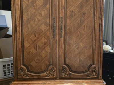 Thomasville Louis XV Style Carved Oak Parquetry Armoire (OBO)