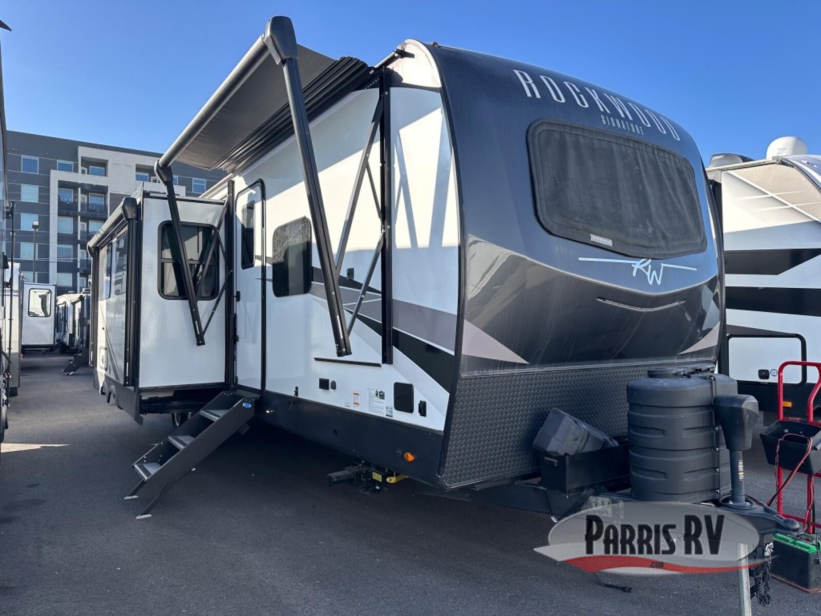 Used 2024 Forest River RV Rockwood Signature 8338DB