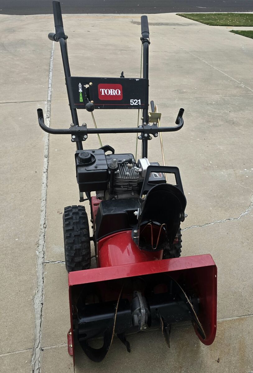 Toro 521 Snowblower + Snow Cab Cover excellent condition