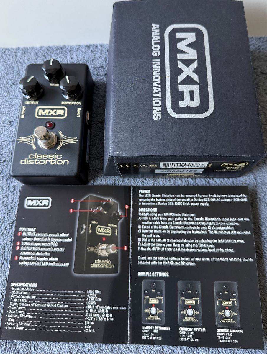 MXR Classic Distortion Guitar Effects Pedal - New with Box and Manual