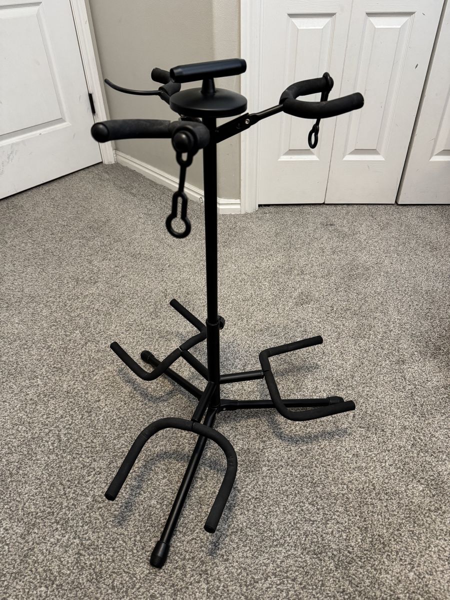 Guitar Stand, Triple