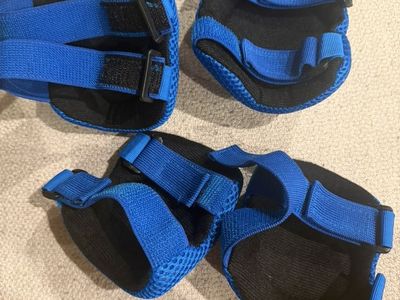 Kids protective knee & elbow pad set . 4 pieced