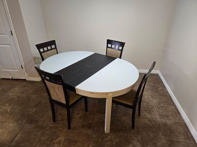 Cute small apartment table with extension