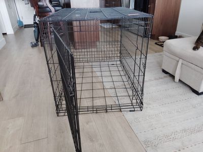 Large metal door dog kennel