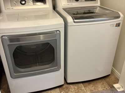 LG Washer & Dryer Set