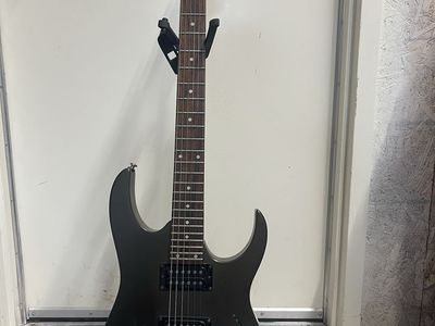 Ibanez RG320