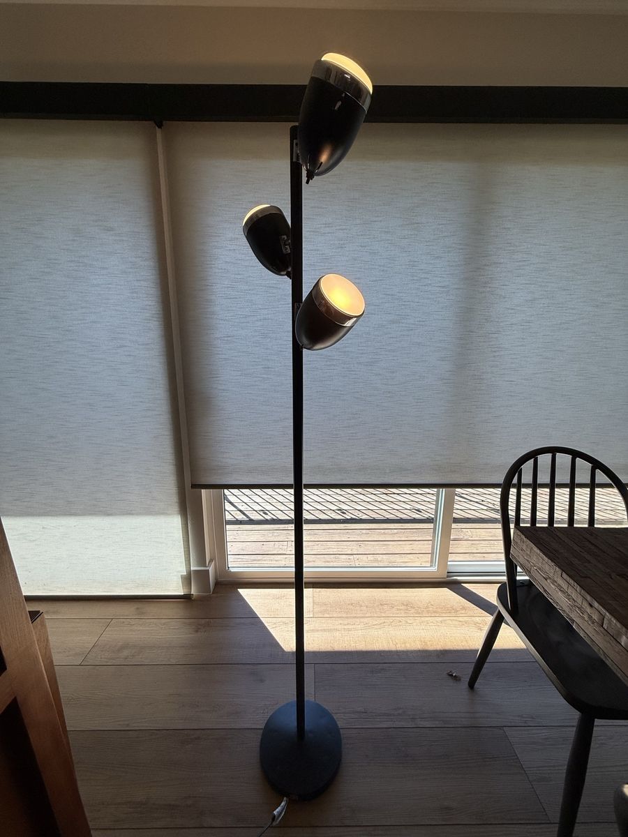 360 Degree, 3-Bulb Jacob Lamp