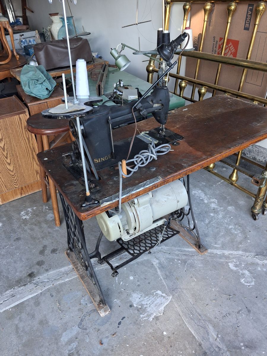 3 Antique Singer sewing machines