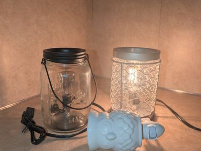 Lot of 7 Electric Wax Warmers - Pumpkin, Mason Jar, Owl, and Wire Mesh