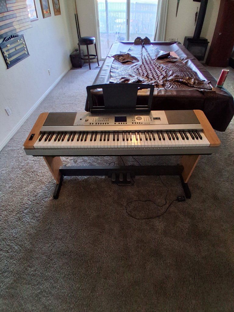 Yamaha portable grand
