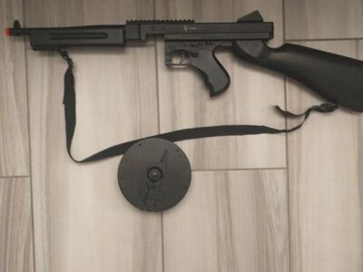Airsoft tommy gun