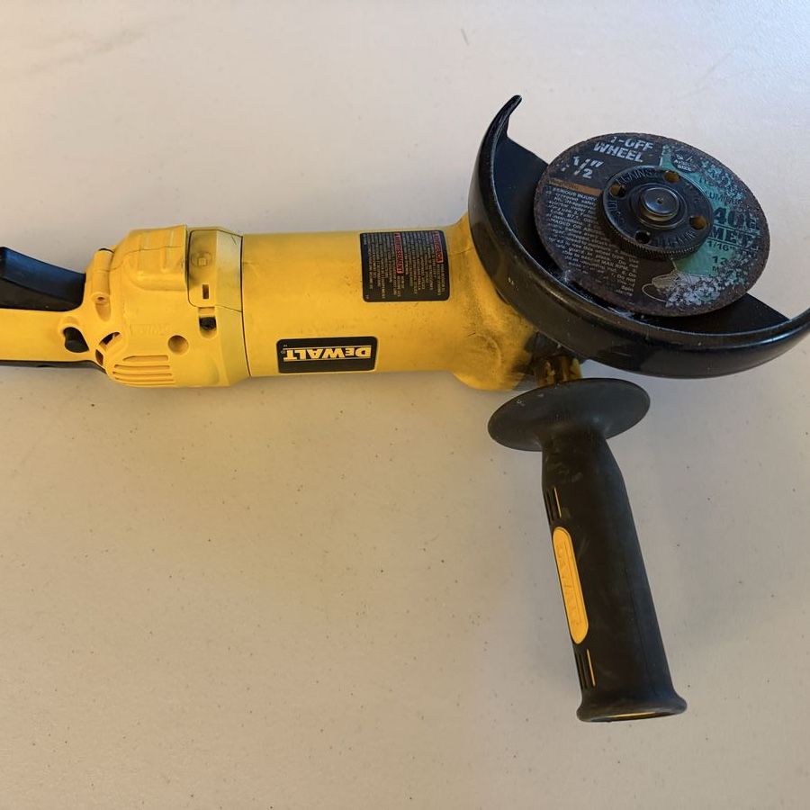 DEWALT D28115 4-1/2" / 5" Heavy Duty Angle Grinder | 13 Amp