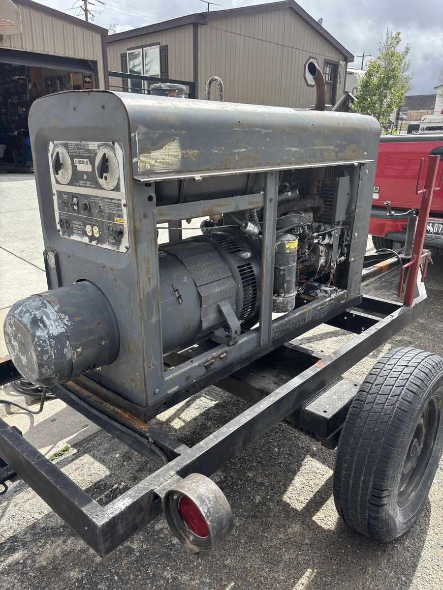 Lincoln SA-250 Welder