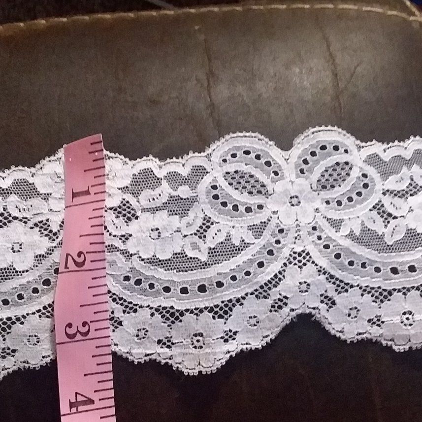 10 YDS FLAT WHITE LACE