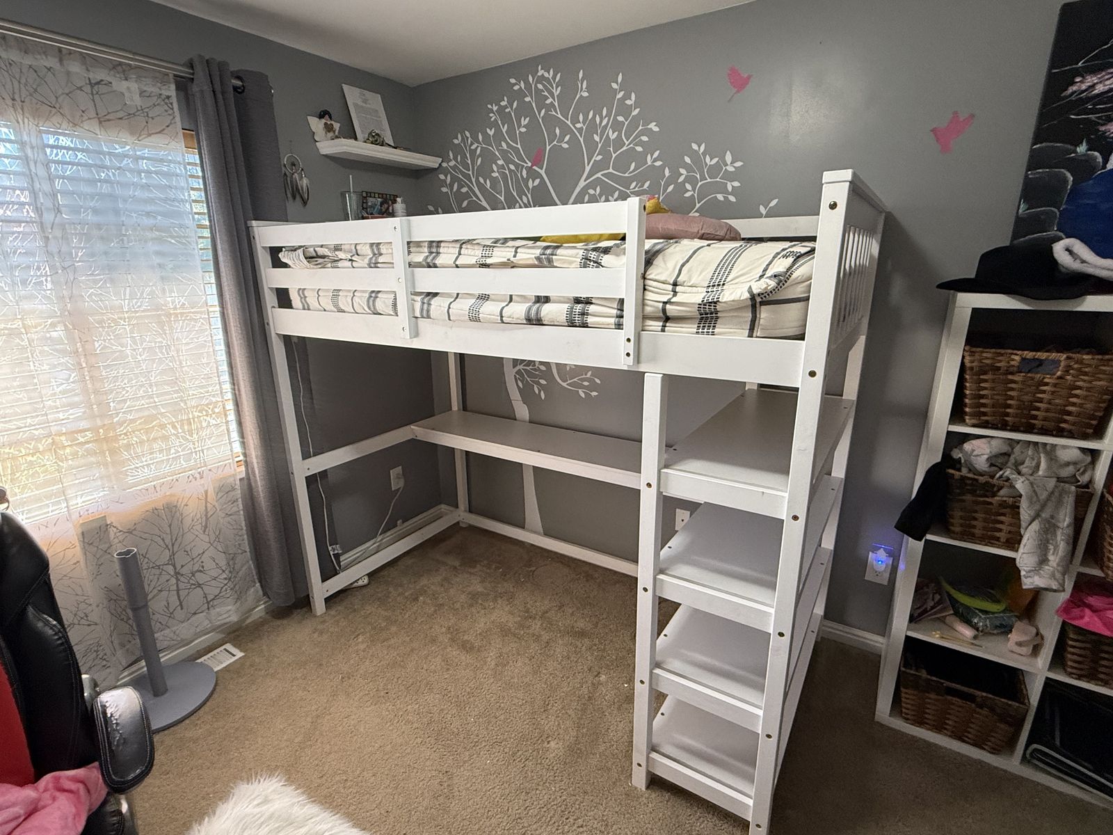 Twin / Desk Loft Bed
