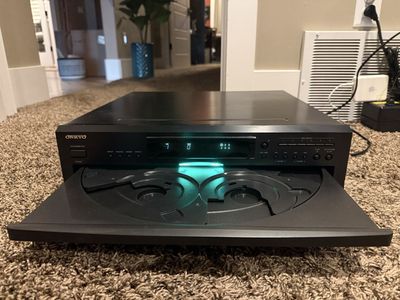 Onkyo DX-C390 6-Disc Carousel Compact Disc Changer Player