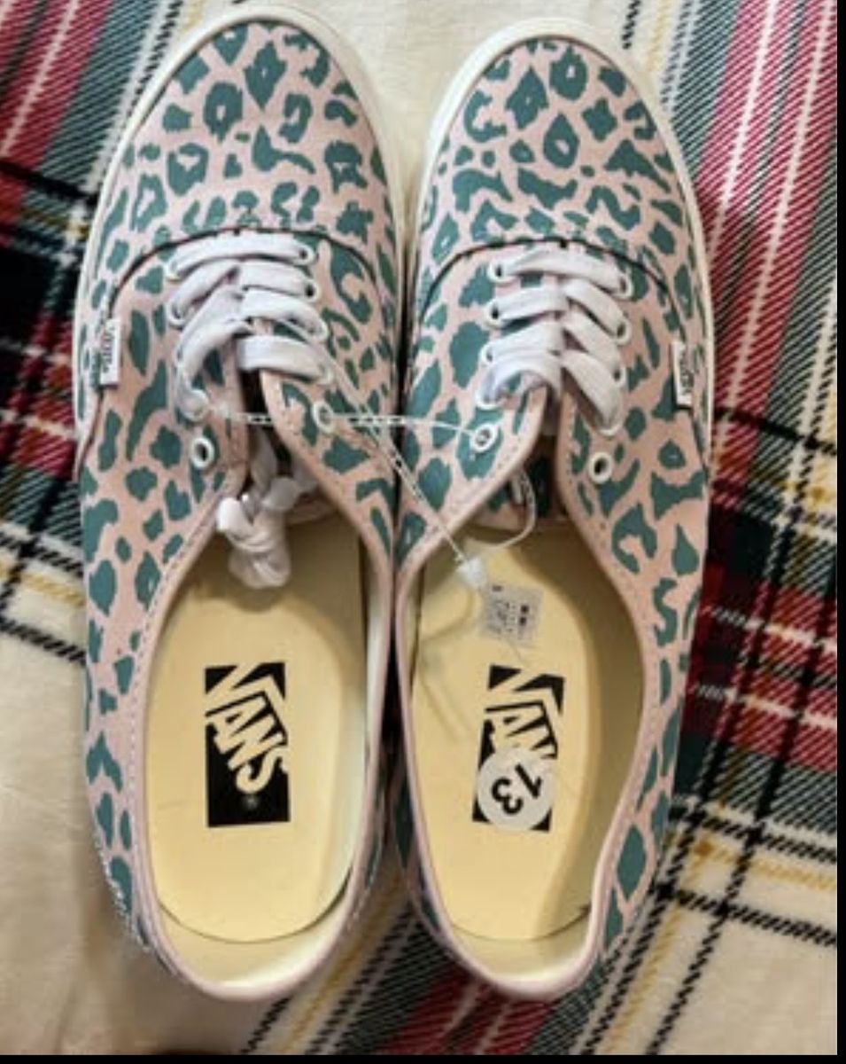 Brand new Vans sneakers