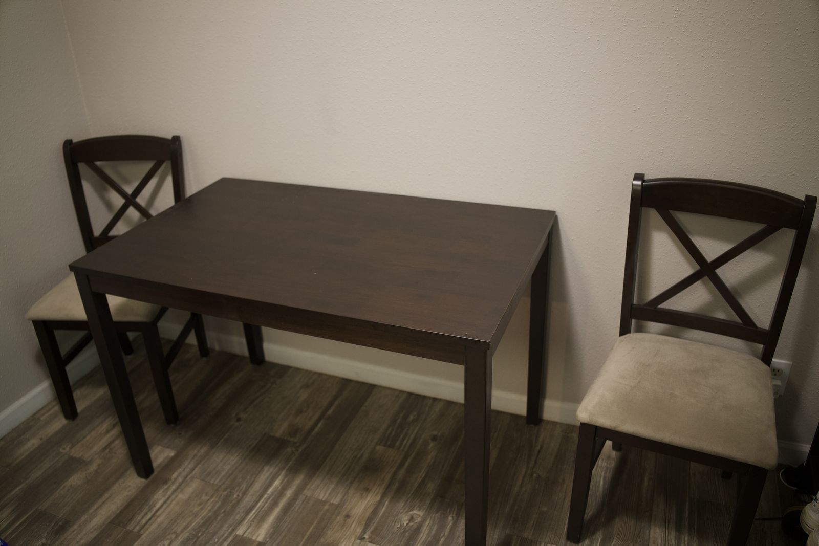 dining set, light wear (individual pieces available)