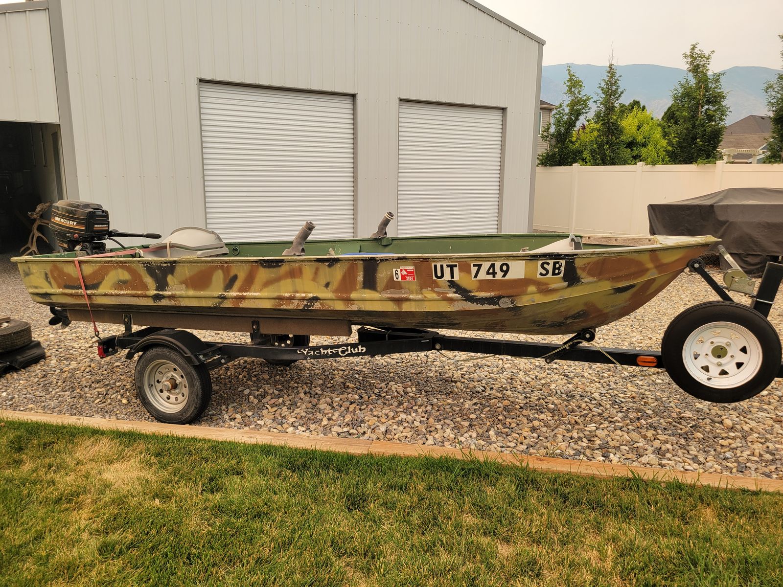 Fishing boat