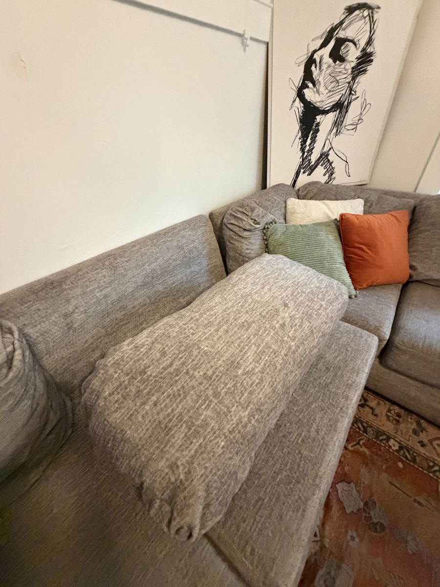 Main image 4