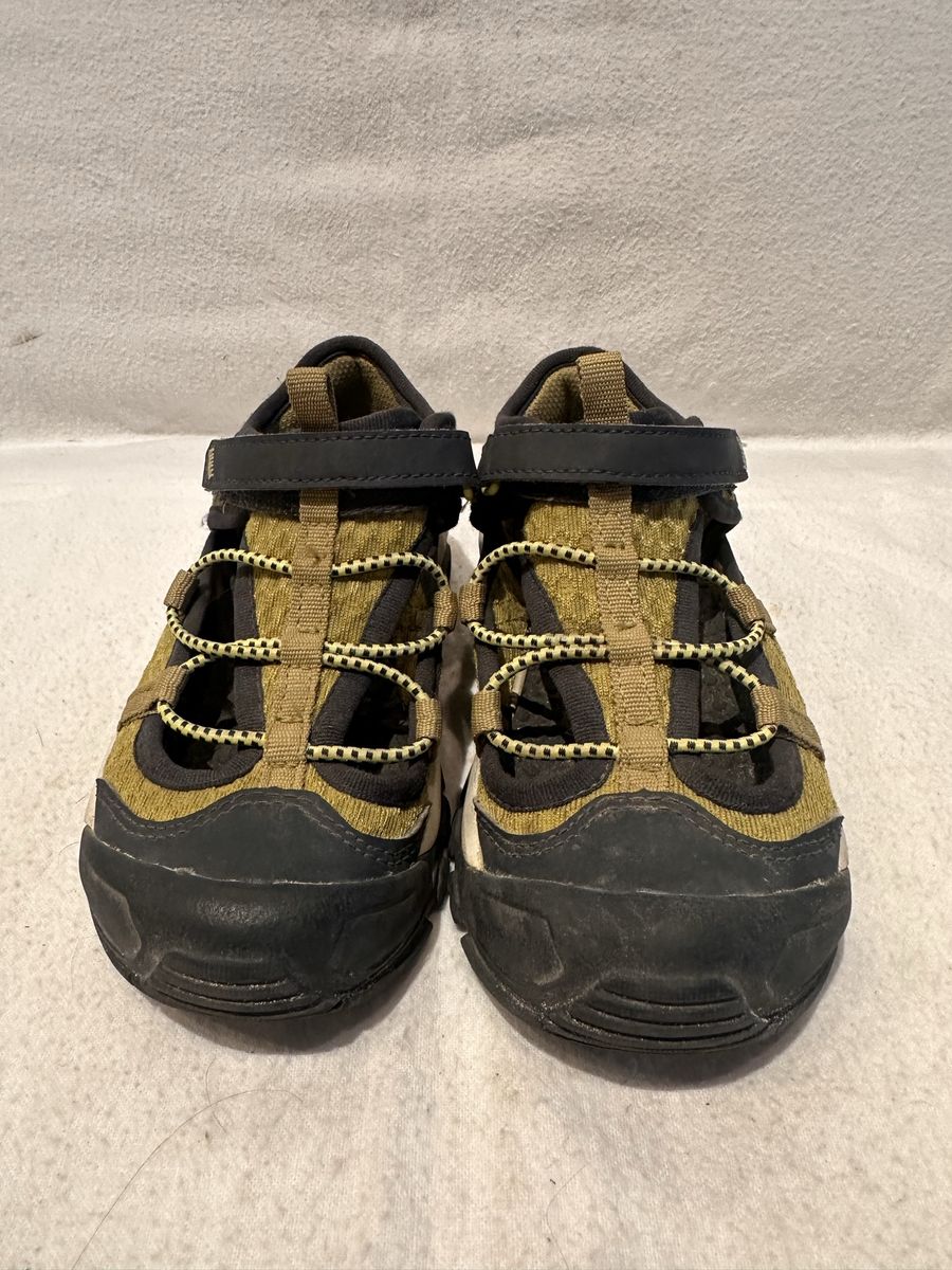 Quechua toddler size 12 olive green/gray sports sandals with closed toe
