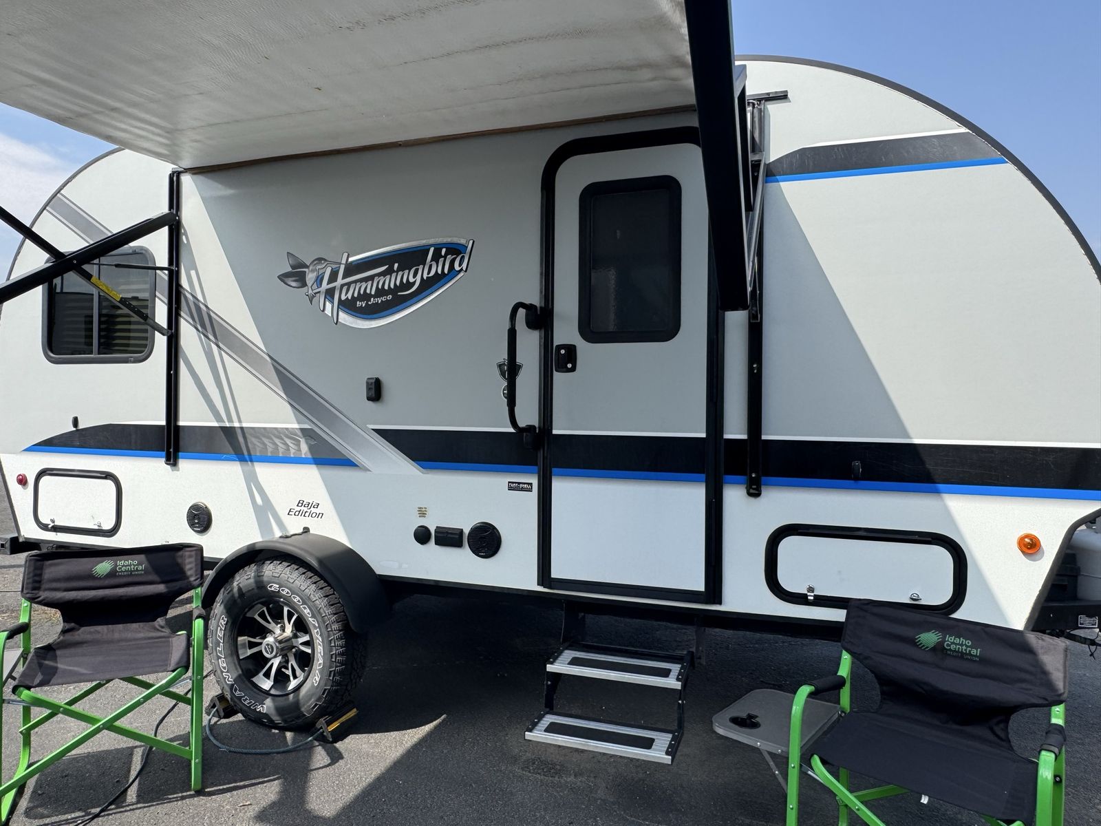2017 Jayco Hummingbird 17BH Baja Edition