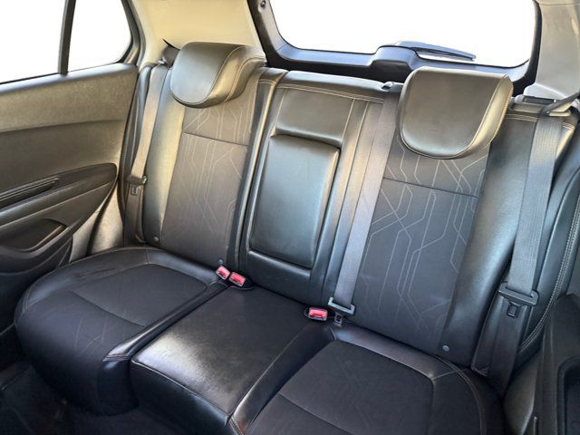 Main image 11