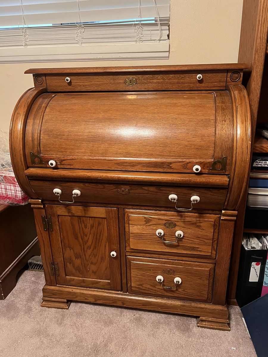 Vintage Oak Cylinder Roll Top Desk — Beautiful Condition