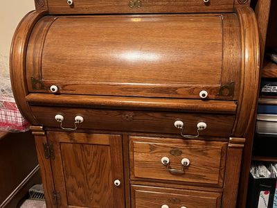 Vintage Oak Cylinder Roll Top Desk — Beautiful Condition