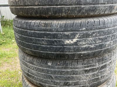 255/70R18