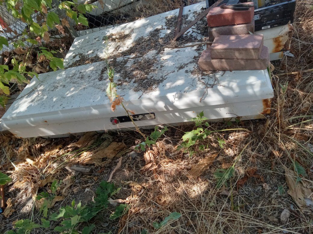 metal used tool box