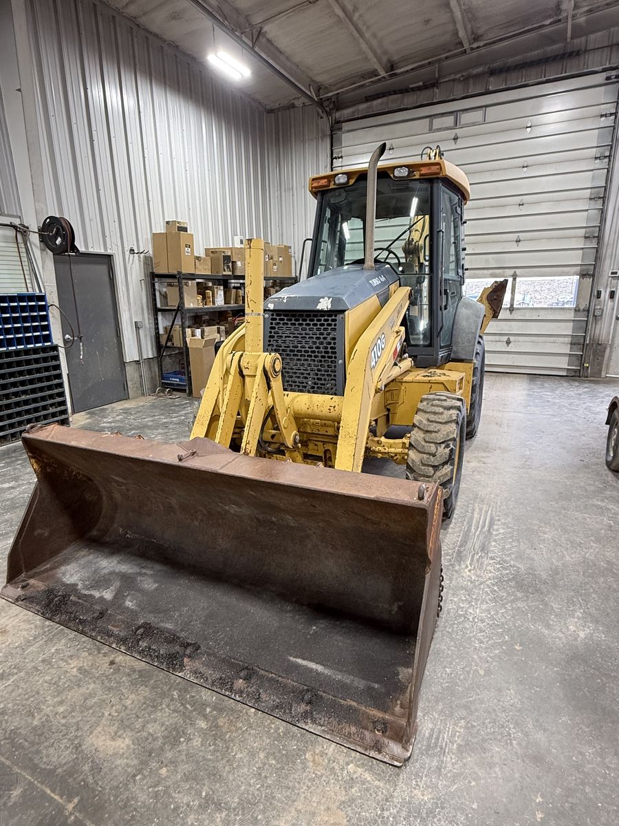 John Deere 410G Backhoe / Loader