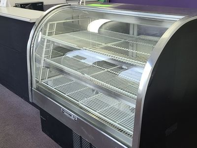 Bakery Case - Beverage Air