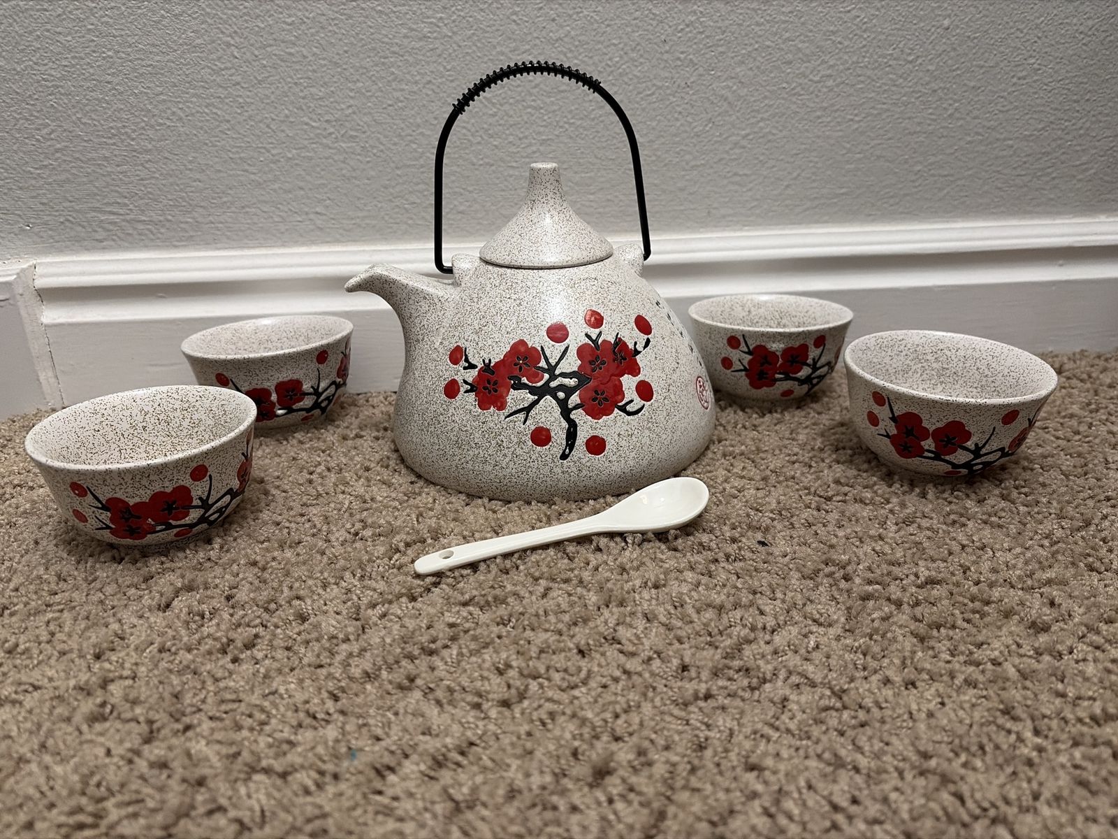 Vintage Japanese/Asian Style Teapot Set with 4 Cups and Spoon - Speckled Ceramic Red Floral Design