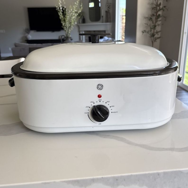 GE Roaster Oven with Buffet Server