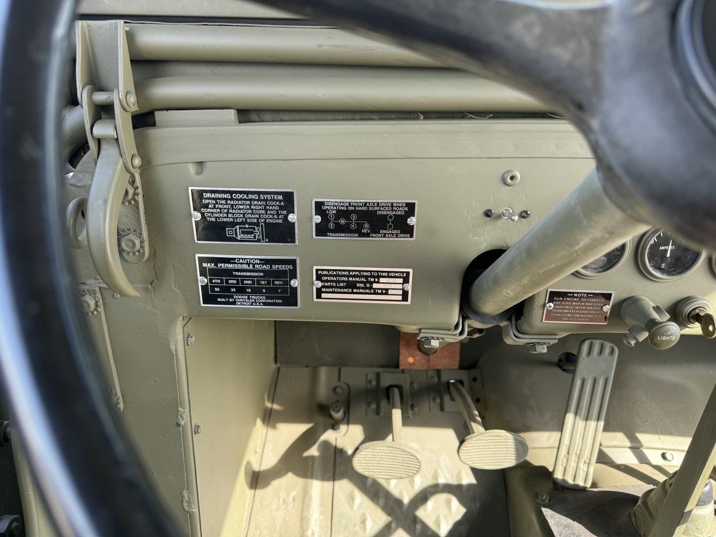 Main image 10