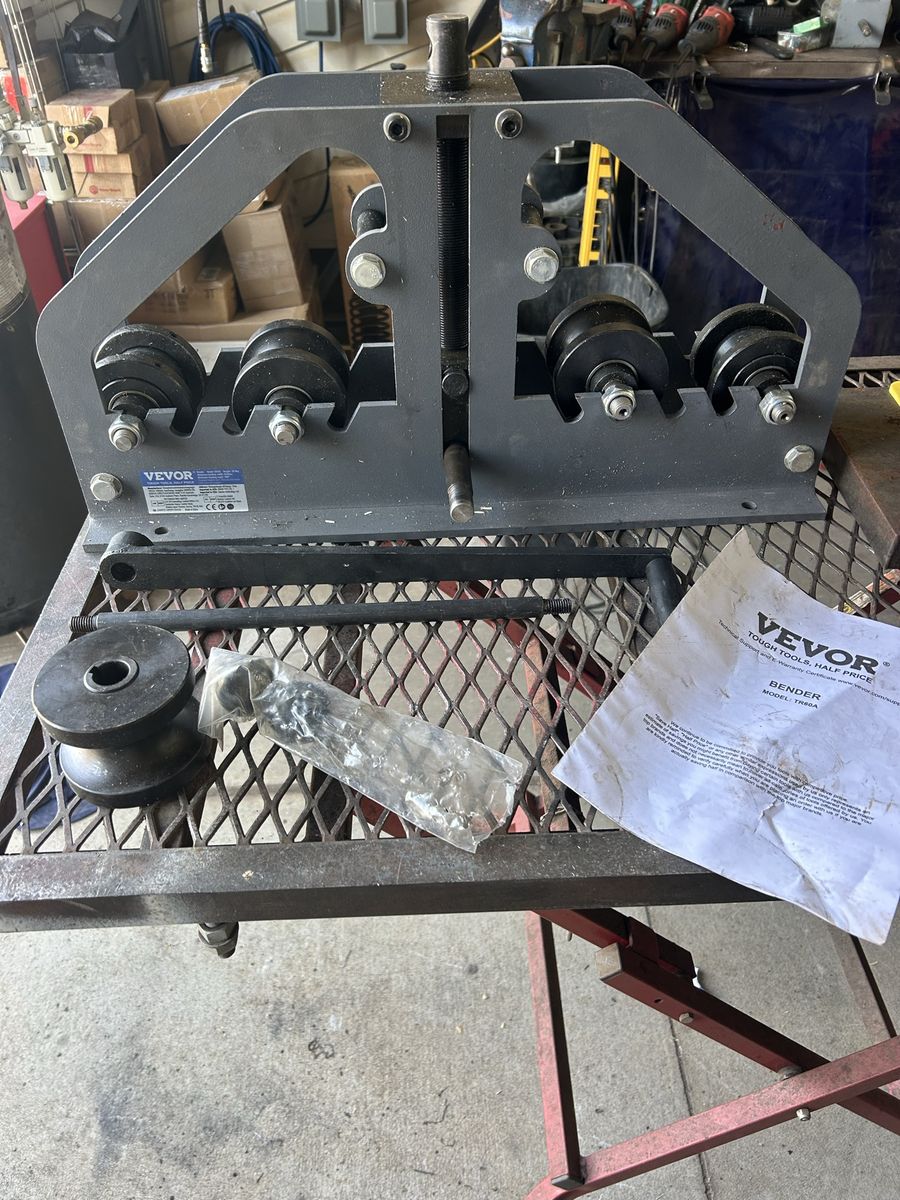 VEVOR pipe and tubing bender TR60A