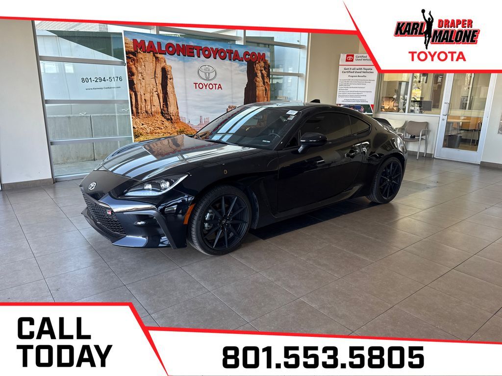 2023 TOYOTA GR86 Premium