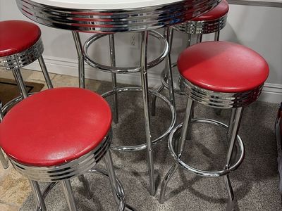 Retro Diner Style Pub Table with 4 Red Vinyl Bar Stools