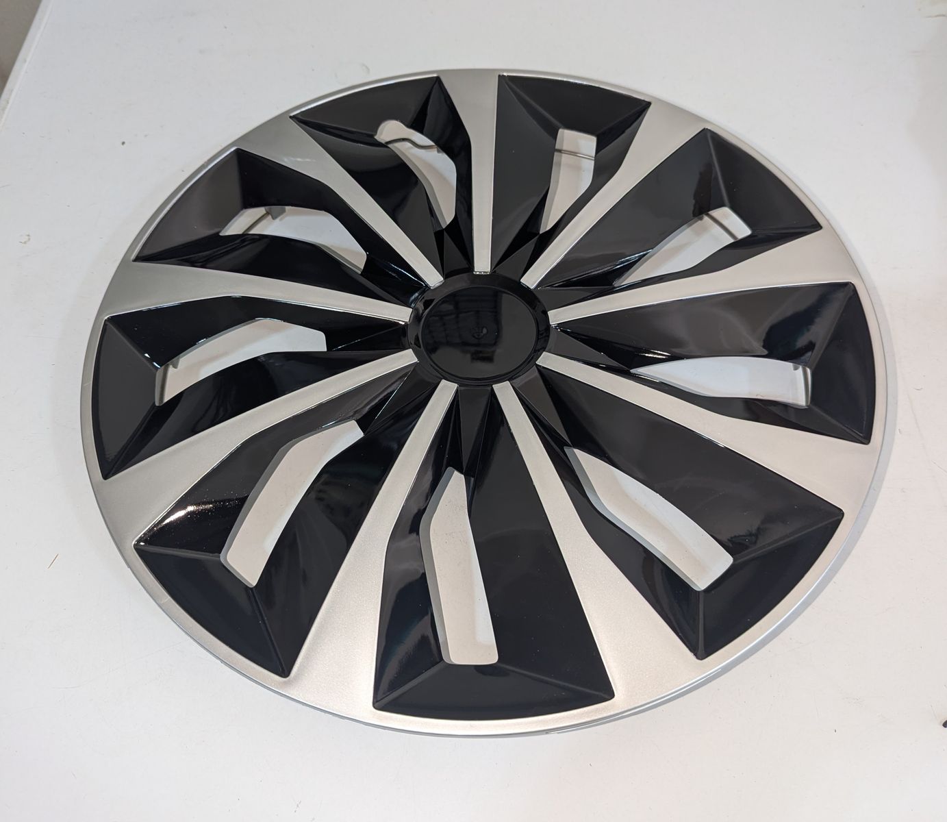 15” Hubcaps Set of 4 – New Black/Silver Wheel Covers