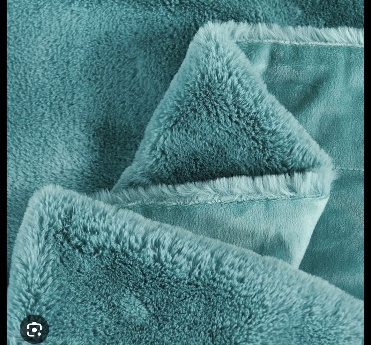New. Giant Faux Fur Teal Fabric $5 A Yard