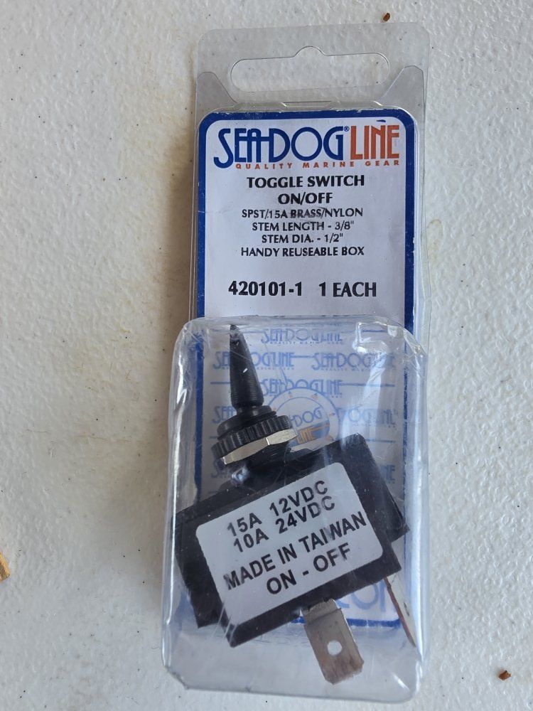 Sea-Dog Line Toggle Switch 15A 12VDC & Flint Arrowheads Lot