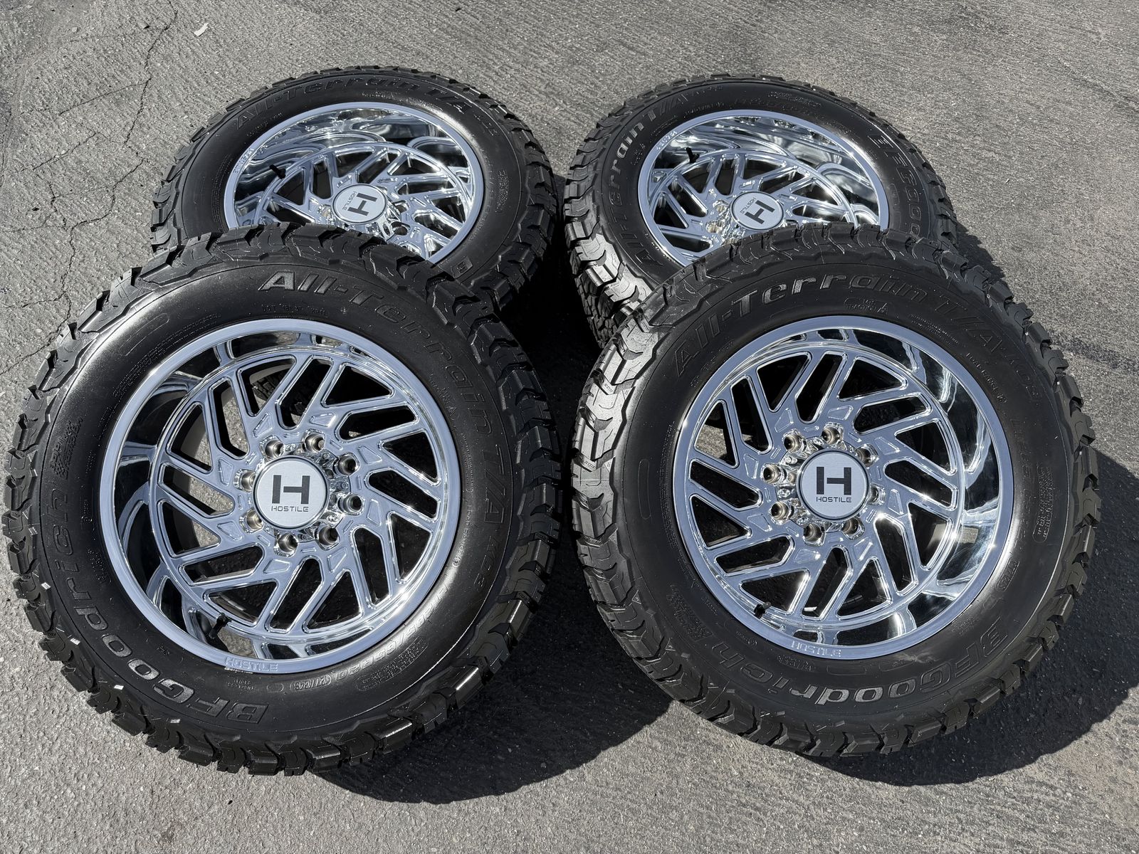 New Chrome H116 LT285/65r20 BFG KO3 8x170 Ford 350
