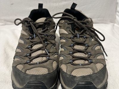 Merrell men’s size 10.5 beluga gray/beige leather and mesh hiking shoes