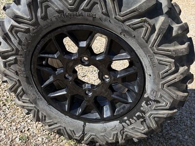 Can am spare tire 28x11x14 8 ply 4/137 bighorn