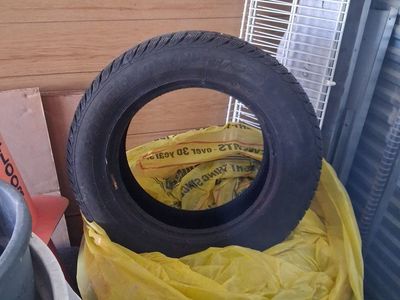 Federal Himalaya WS2 Winter Studded Tire - Size 195/65R15 95T XL, Excellent Condition